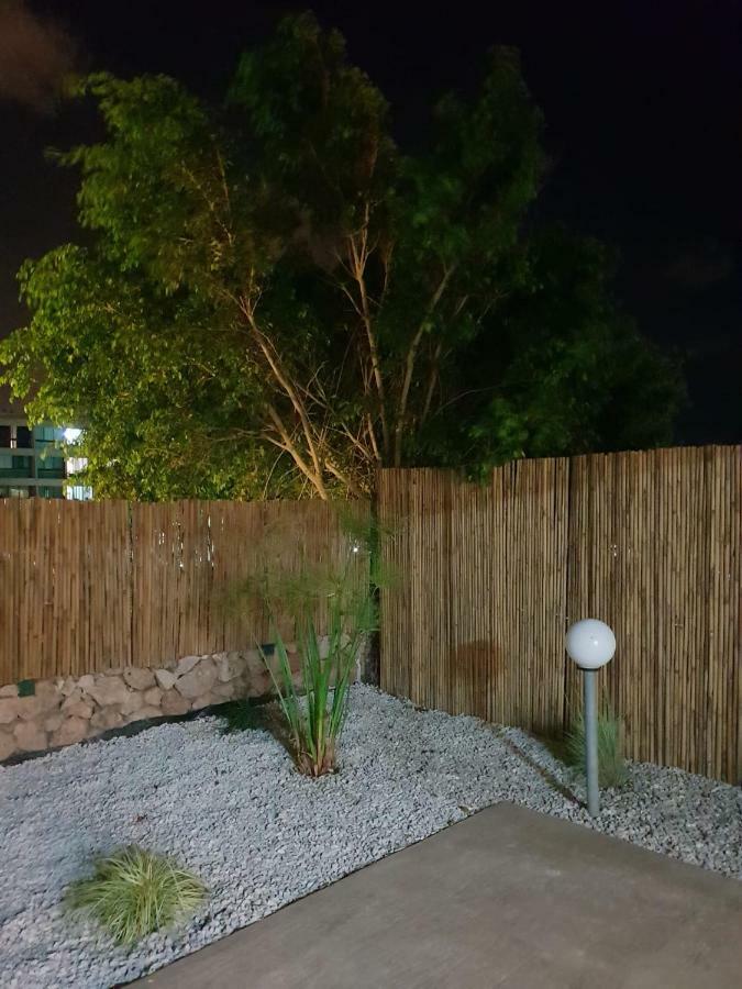The Beach Garden Apt. 카에사레아 외부 사진