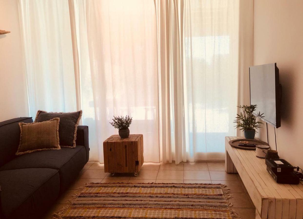 The Beach Garden Apt. 카에사레아 외부 사진